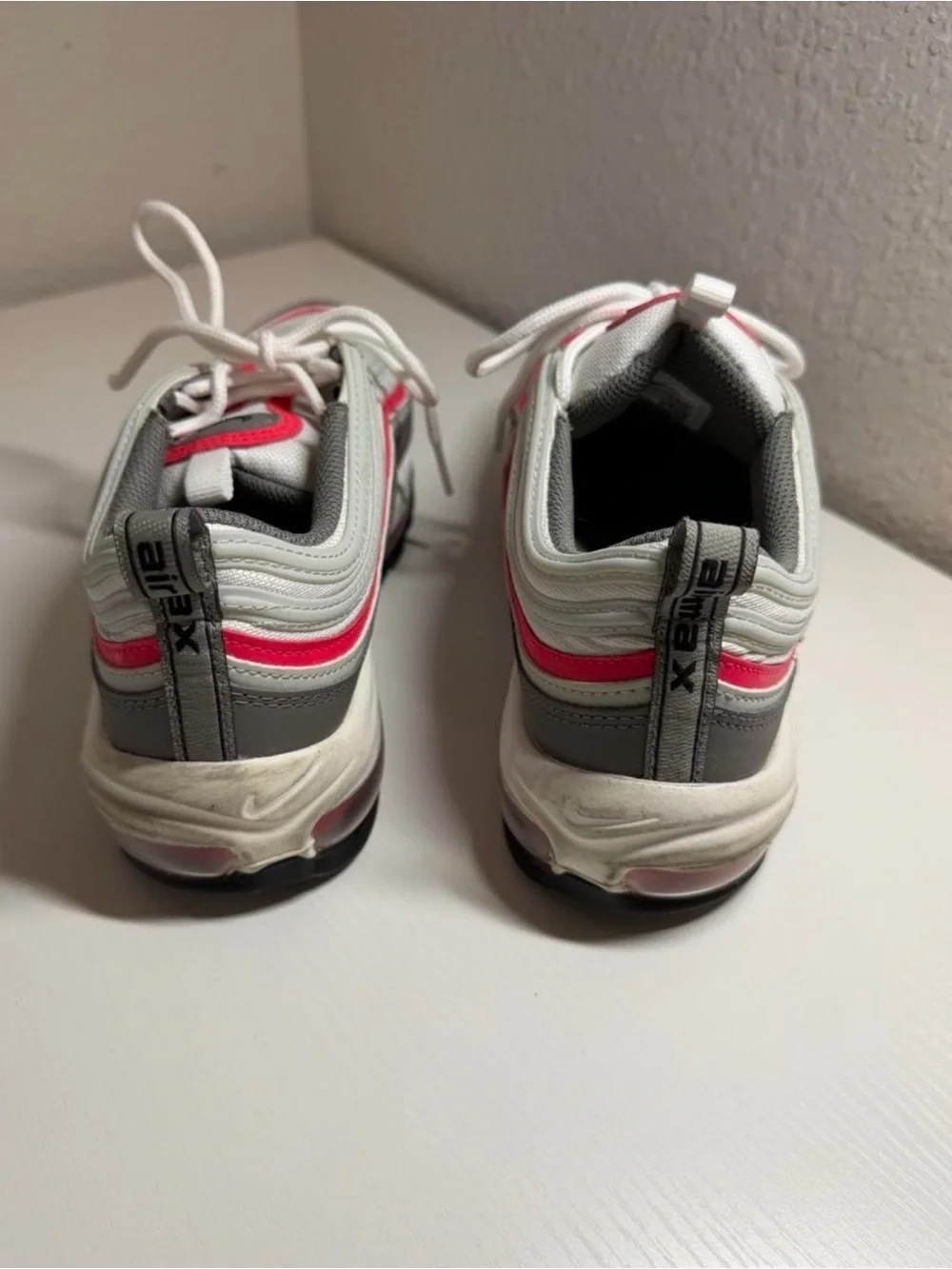 Nike White, Gray & Pink Retro Wave Sneakers